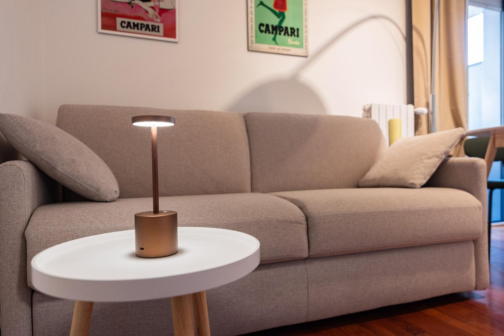 Daniele Flat - Free Wi-fi & M4 Metro Apartment *