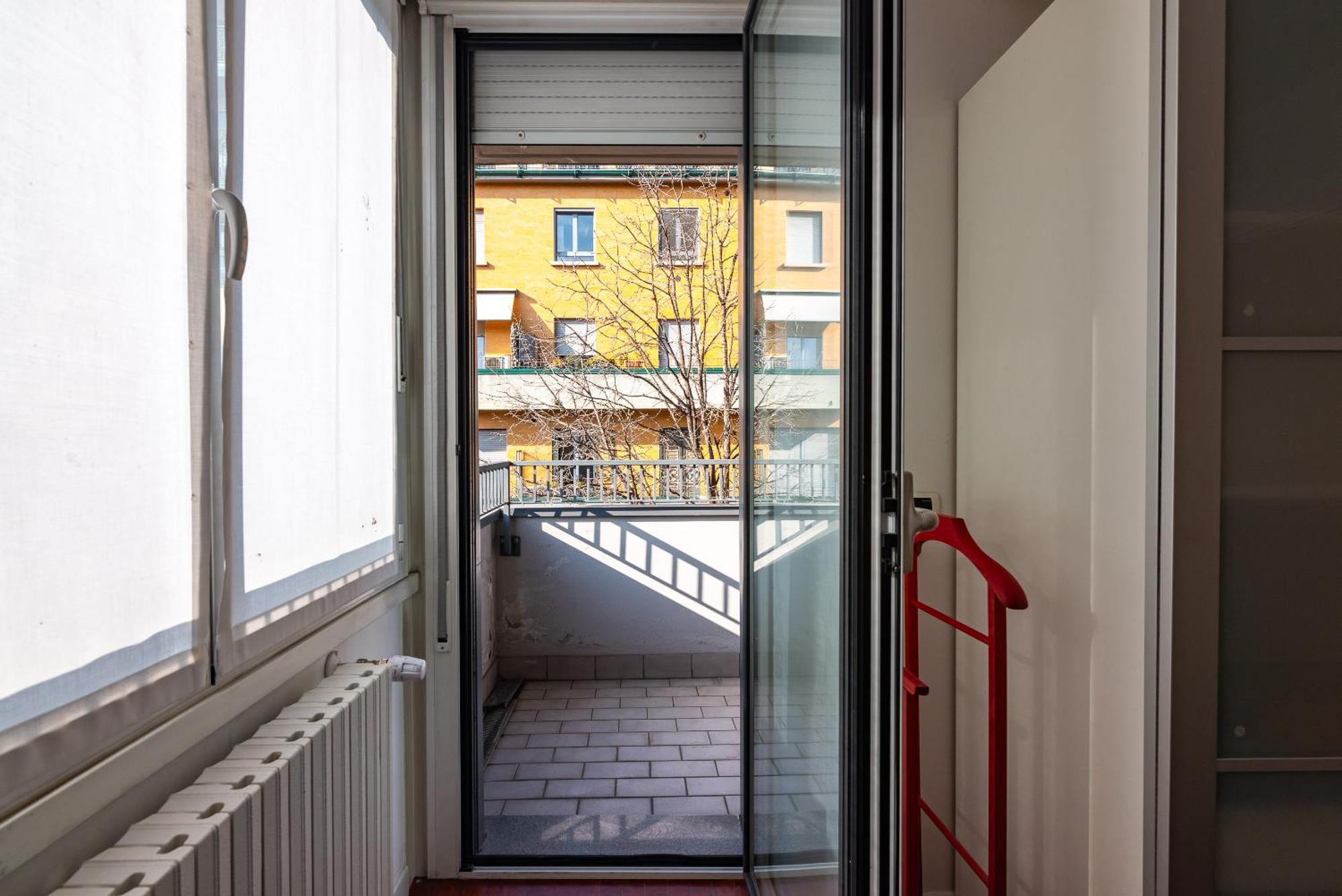 Apartment Daniele Flat - Free Wi-fi & M4 Metro *