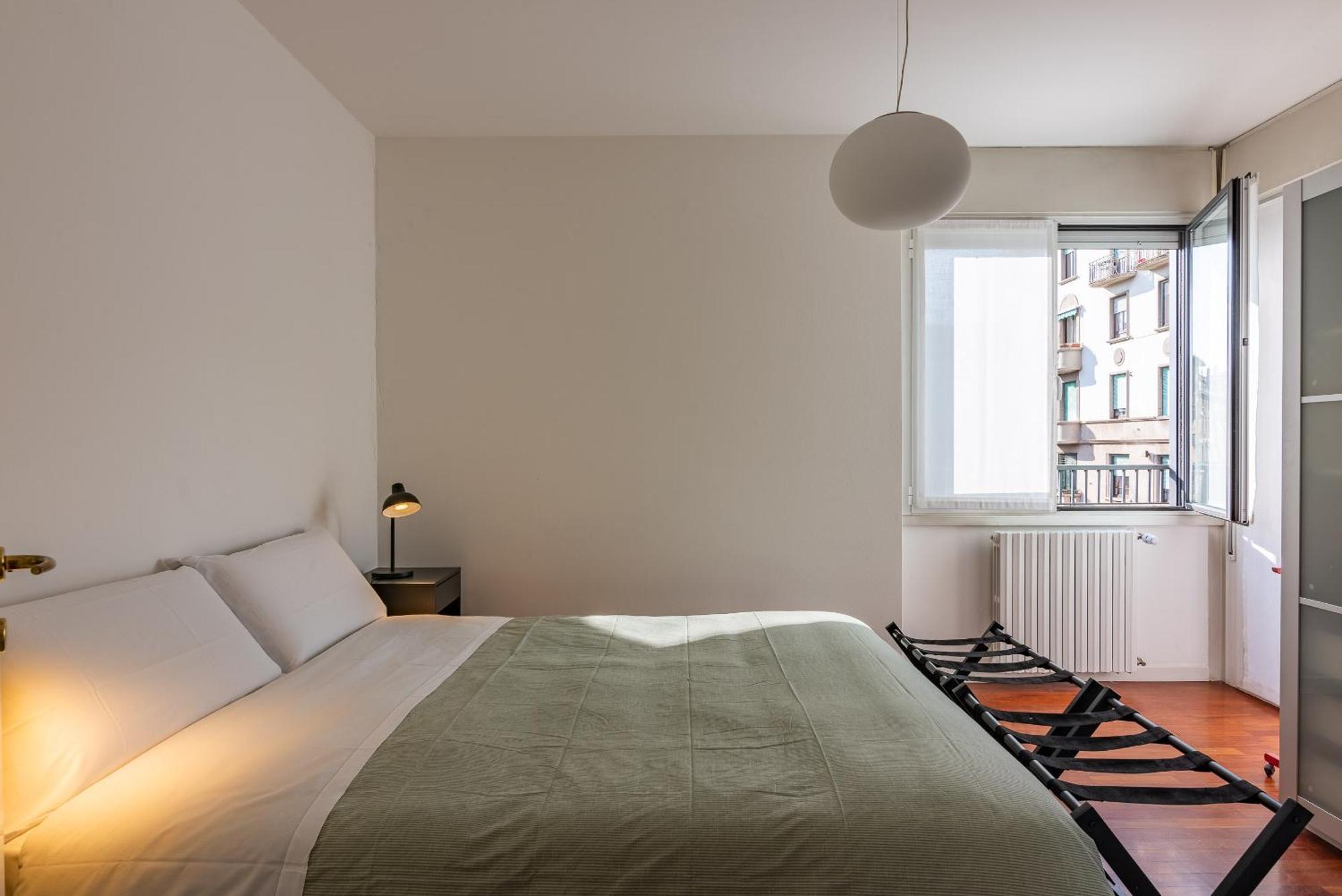 Daniele Flat - Free Wi-fi & M4 Metro Apartment *